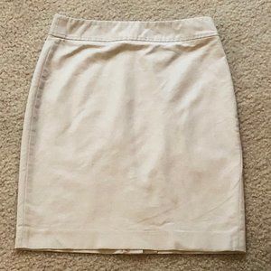 BANANA REPUBLIC SIZE 0 BEIGE LINED PENCIL STRAIGHT